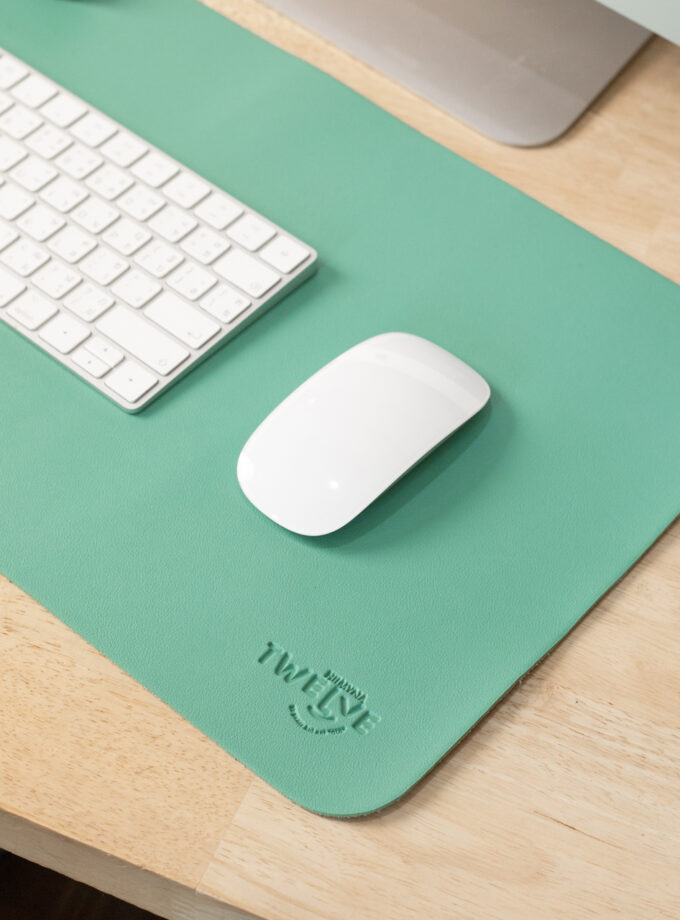 Desk Pad เเผ่นรองเขียน แผ่นรองเมาส์หนัง