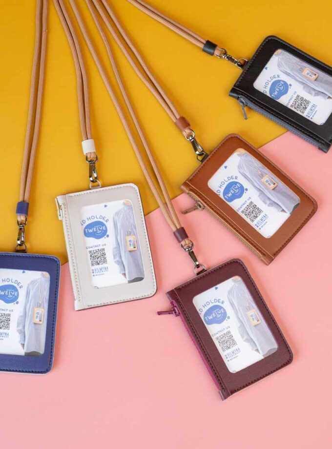 Twelve ID Holder ป้ายคล้องคอใส่บัตรพนักงานวัสดุหนัง